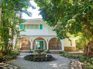 Angeli Gardens Boutique Hotel