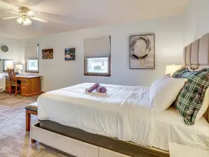 Peaceful Home Near Youngstown: Fenced Backyard!