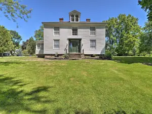 Sodus Point Historic Home ~ 1/2 Mi to Sodus Bay!
