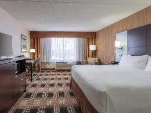 Holiday Inn Express & Suites Ottawa East - Orleans