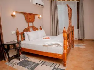 Serene Hotel