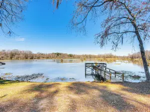 เคบินริมทะเลสาบในบรินสัน: บีไฮนด์เดอะมูน