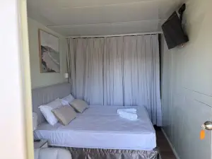 ซันไชน์ การ์เดนส์ ฟาร์มสเตย์