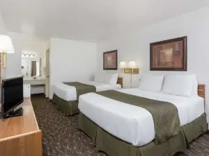 Super 8 by Wyndham Fort Bragg