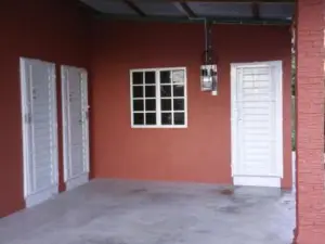 Mama Iman Guestroom