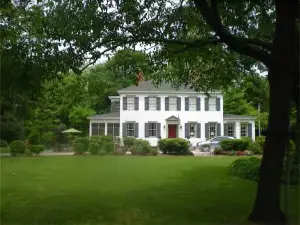 Oak Manor Inn