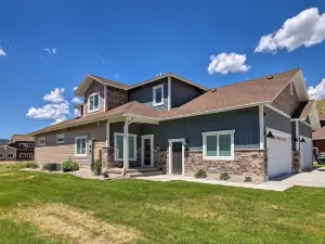 Modern Swan Valley Townhome w/ Walking Trails