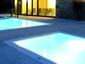 Kaiser Von Österreich, Historik- Und Thermalhotel