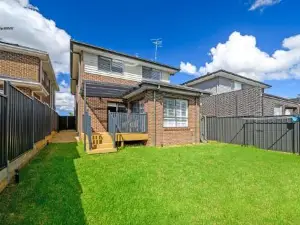 Rousehill Sweet Spacious 4BR Quiet House