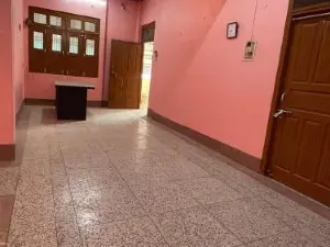 Spacious 5-room secure home