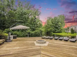 Klinger Lake Cove - Sleeps 16-24