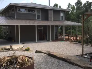2 story home with full time lake views! Large deck,3 en-suites