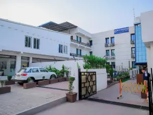 Blue Diamond the Hotel