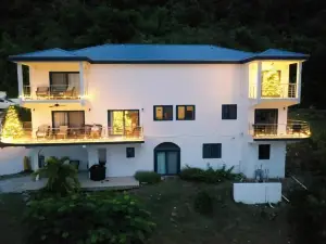 Coconut Breeze Villas