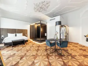 Meta Suites Historic City Living