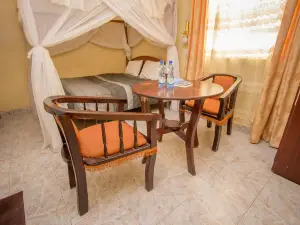 Hotel Nomad