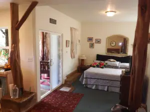 阿洛哈火山口旅館和熔巖隧道