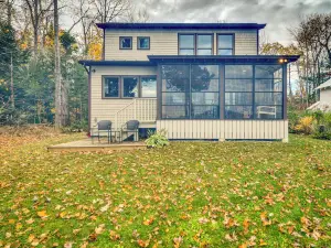 Waterfront Lake Webb Cabin Rental w/ Dock & Views!