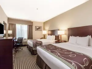 Days Inn by Wyndham Brewerton/ Syracuse Near Oneida Lake
