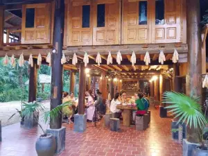 Vu Linh Palm House Homestay - Bungalow