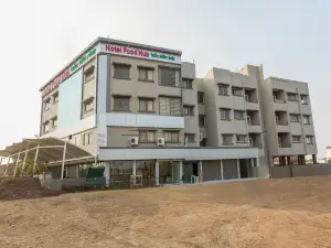 OYO 26116 Food Hub