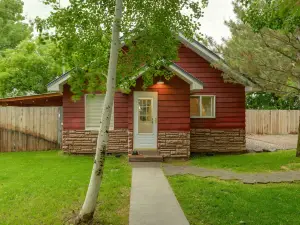 Egin Lakes Dunes Access Home w/ Private Yard!