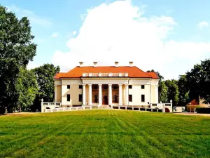 Pakruojis Manor's Palace Boutique Hotel