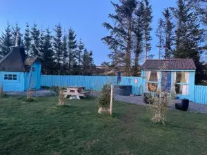 Bankhead Accommodation with Hot Tub Aberdeenshire