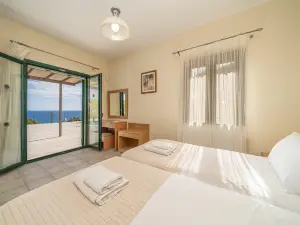 Villa Niki with swimming pool