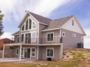 Huge Lakefront House - sleeps 22! Private Dock! Boating, Water Skiing, Rafting!