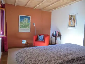 Holiday Home in Saint-Julien-La-Genête