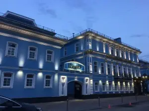 Tsentr Hotel