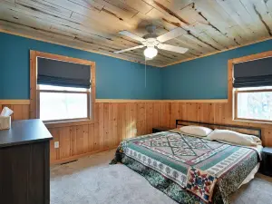 Whispering Woods- Spacious 5 bedroom home with  sandy frontage near Spooner, WI.