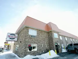 沉睡貓頭鷹酒店