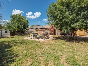 3-bedroom house in charming Abilene with AC