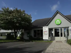 Brit Hôtel Dinan - Taden