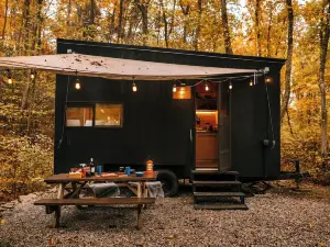 Postcard Cabins Shenandoah North