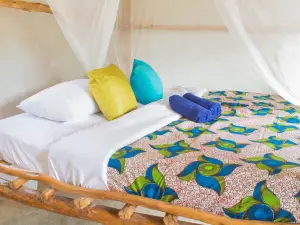 OM Hostel Bunyonyi