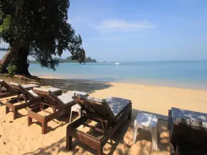 เฮฟเว่น บีช อีโค รีสอร์ต แอนด์ อาร์ต