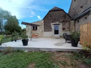 Gîte la Tanière classé 3 étoiles Avec Terrasse et Piscine