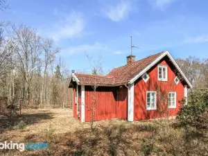 Beautiful Home in Lönashult with 2 Bedrooms