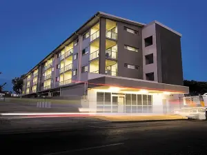 Oaks Moranbah Suites