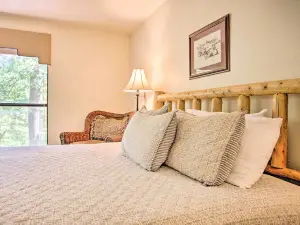 Bright Davis Escape w/ Screened-in Porch!