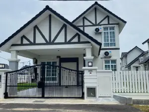NilofarCottage Melaka (Muslim Homestay)