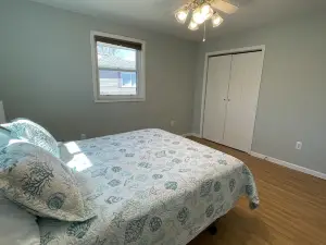 Cozy 3 bedroom Lake house