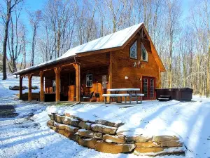 Exceptionally Private Rustic Luxury Cabin adjacent to 16,000 acres of Gamelands