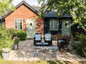 The Foxes Den Coffee House and Rooms
