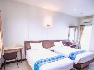 Bander Hotel