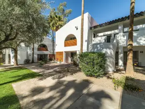 The Avenida Condominiums