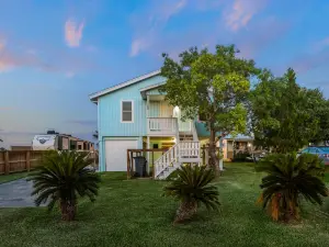 Casa Rockport - Waterfront + Pet Friendly